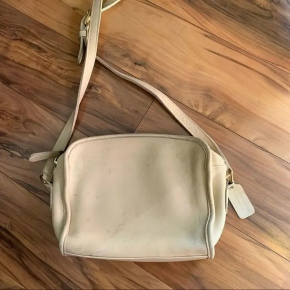 Vintage coach crossbody bag - Picture 2 of 8